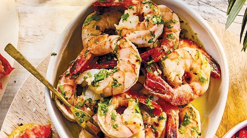 Crevettes sautées ail beurre persil
