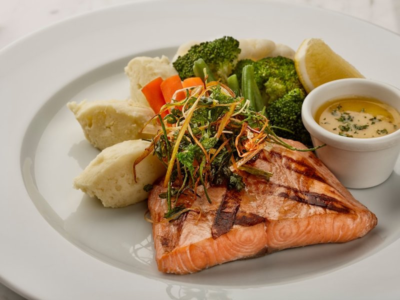 Saumon teriyaki riz collant edamame sésame