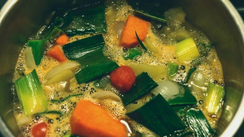 Soupe légumes maison carotte céleri poireau