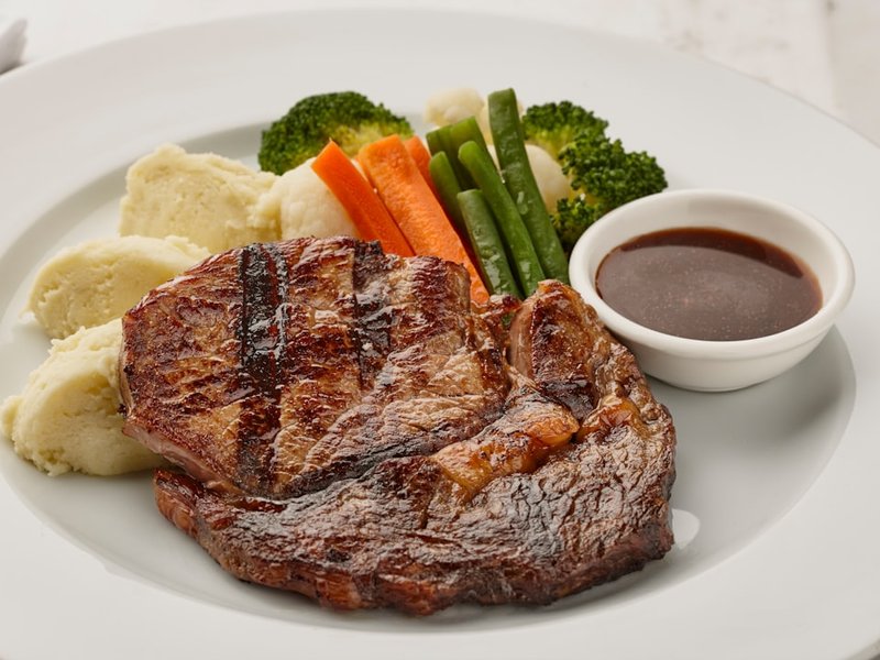 Steak haché purée maison beurre fondu