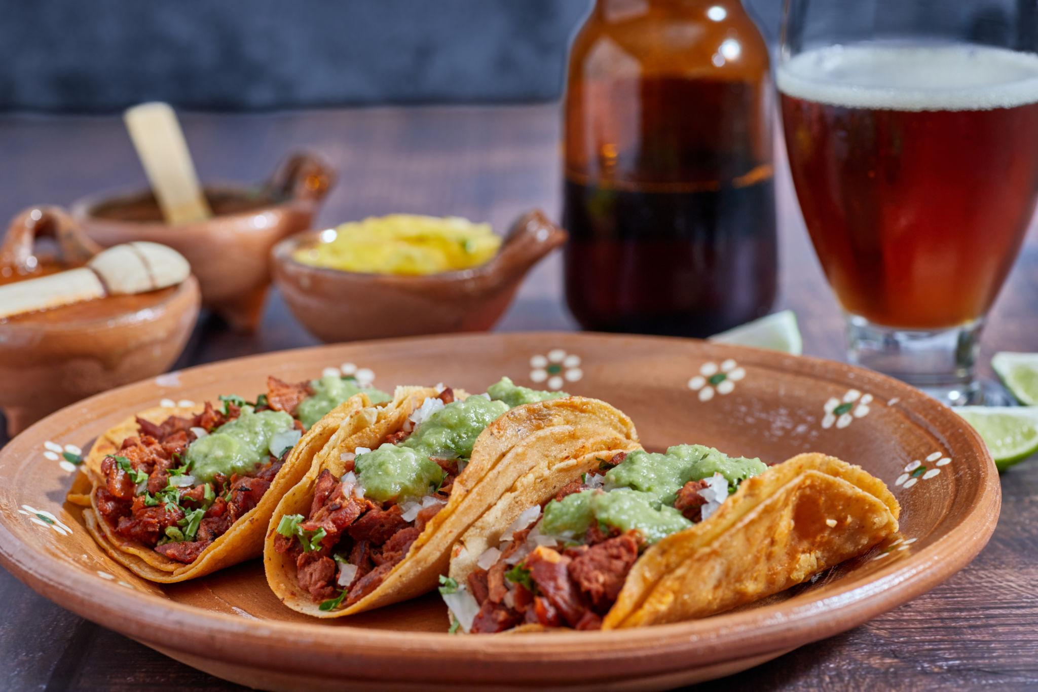 Tacos al pastor au porc mariné