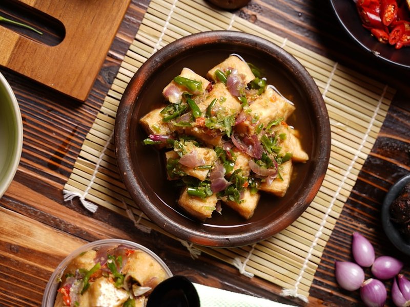 Tofu grillé sauce teriyaki brocoli riz complet